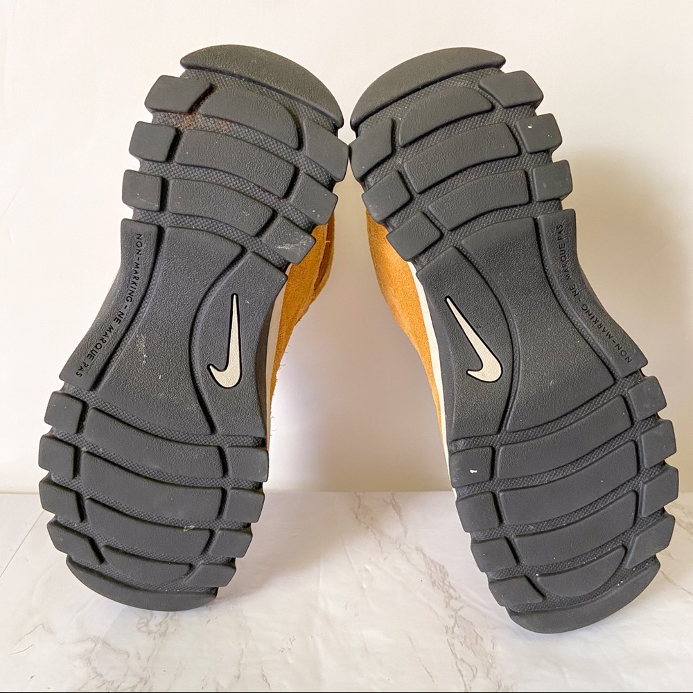 Nike Yucan Water Shield Suede Boots - Picture 6 of 8